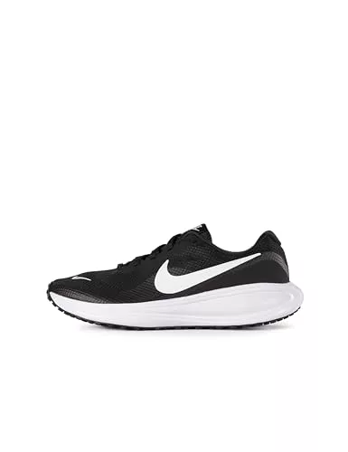 Nike Revolution 8 Sneaker