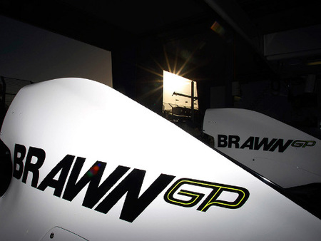 f1_luces-y-sombras-en-brawn-gp-durante-el-2009-500px.jpg
