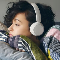 Amazon tiene en rebaja estos audífonos de Sony, tienen 9,500 reseñas positivas y cuestan solo 665 pesos 