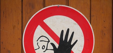 Las nuevas reglas de Twitter pueden acabar con las cuentas de supremacistas blancos (por fin)