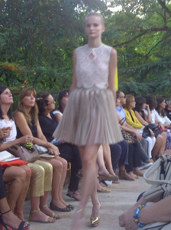 Foto de DELPOZO y debut de Josep Font: la fidelidad de la Alta Costura (8/19)