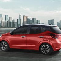 Auto pequeño con motor económico y 7 años de garantía en México, con calidad para competir con Aveo y March 