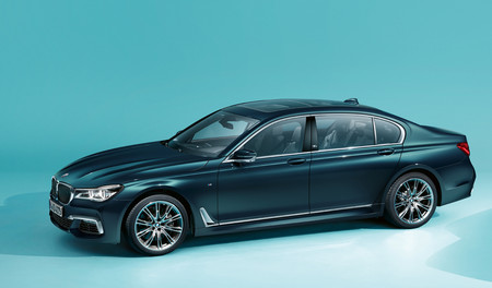 El BMW Serie 7 se rinde tributo a sí mismo con la edición 40 Jahre