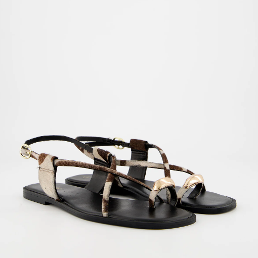 Sandalias planas de piel