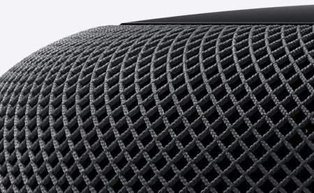El HomePod consume menos energía reproduciendo música que una bombilla LED y su cable de corriente se podrá sustituir