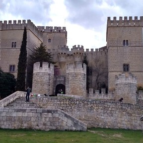Con menos de 600 habitantes, este encantador pueblo tiene uno de los castillos medievales mejor conservados de España 