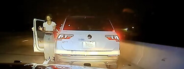 “¡Me estoy quedando sin gasolina!“. La excusa más absurda del año para adelantar a la policía a 200 km/h. La infractora ya está detenida