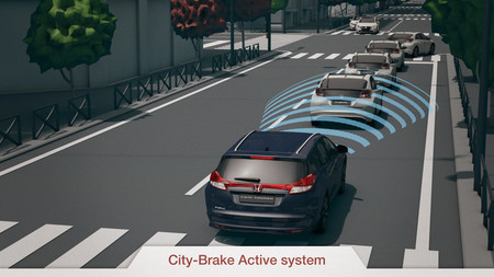 Honda Civic, más seguridad en 2014 (opcionalmente)