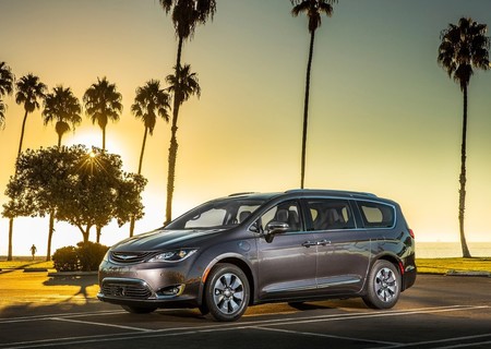 Chrysler Pacifica 2017