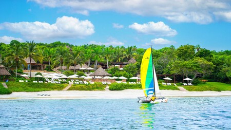 Aléjate del frío y disfruta en este paraíso de playa cercano a Guadalajara para Fin de Año con gran comida y ambiente