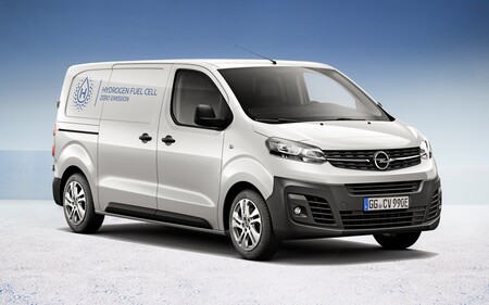 La Opel Vivaro-e HYDROGEN es una furgoneta de pila de combustible que puede recargarse si se agota el hidrógeno
