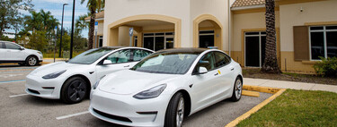 Hertz cambiará sus Tesla y demás coches eléctricos de alquiler por vehículos de gasolina. Son más rentables y tienen menos accidentes