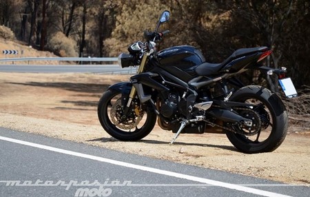 Triumph reconoce un error en sus modelos vendidos en India