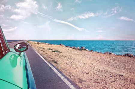 Viajar en coche este verano: cuándo es obligatoria la mascarilla y dónde puedo ir de vacaciones dentro y fuera de España