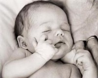 Se duplica el número de bebés nacidos con bajo peso; la culpa es del tabaco y del estrés