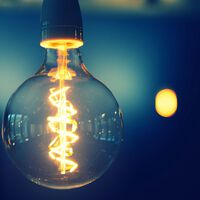 Las tarifas eléctricas con el precio de la luz más barato en octubre de 2025: así queda la PVPC con respecto al mercado libre  