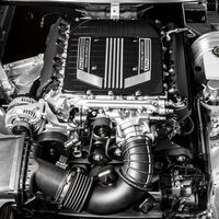 Demuestran una forma para sacarle más potencia al motor de tu coche tan barata como estúpida: llevar el nivel de aceite peligrosamente bajo 