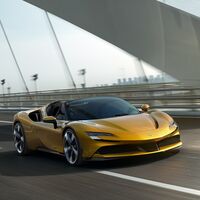 Ferrari SF90 Spider, el superdeportivo de 1,000 hp que te despeinará con mucha clase a cambio de 11.5 MDP
