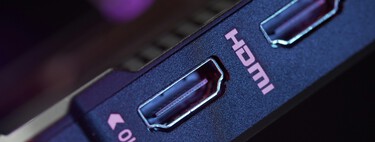Un único puerto para cables HDMI y DisplayPort. No es magia, y ojalá su uso se extendiera más 