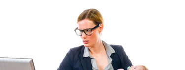 ¿Se te acaba el permiso de maternidad pero quieres seguir manteniendo la lactancia? Te contamos cómo hacerlo y qué debes tener en cuenta