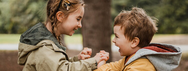 Lo que diferencia a los niños con empatía de los demás son estos cinco hábitos simples