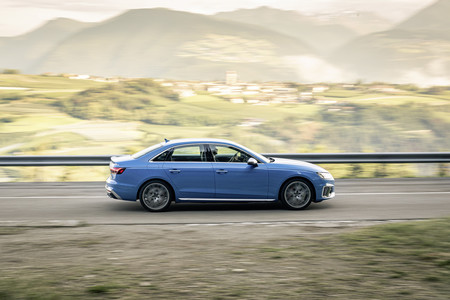 Audi A4 2019 prueba contacto