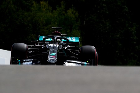 Lewis Hamilton revienta el récord de Spa-Francorchamps para una nueva pole position y otro varapalo de Ferrari