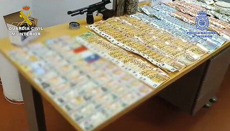 Trama de falsificación de carnets de conducir