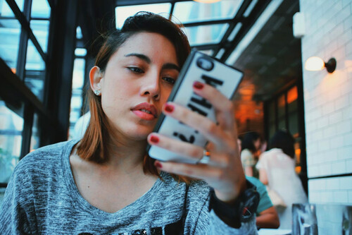 Tenemos una mala noticia para Google y otra aún peor. En ambas hay 57 millones de mentiras por hora