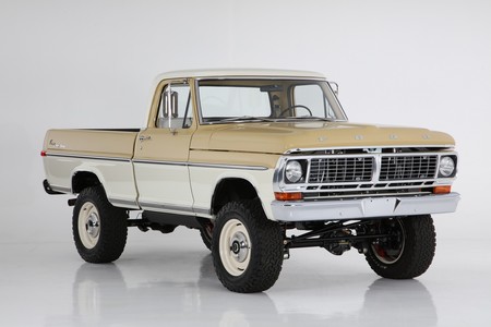 La Ford Ranger 1970 de ICON recibe el motor del Mustang y mucha tecnología, pero sin perder su estilo retro