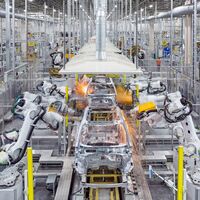 Volvo no sólo quiere descarbonizarse con coches eléctricos, también va a usar el primer acero sin combustibles fósiles