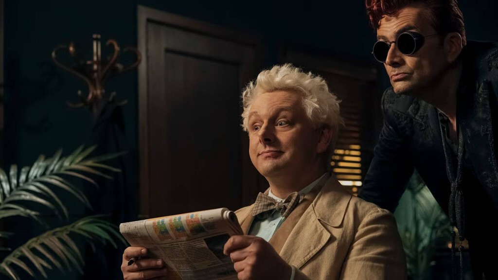 El episodio final de 'Good Omens' es una chapuza, pero sus protagonistas obran el último milagro y creo que compensan todo lo demás
