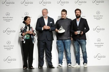 Apunta el nombre de David Catalán si te gusta la moda, ganador del Mercedes-Benz Fashion Talent