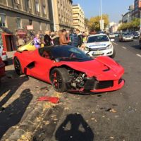 Dolorpasión™: Truco o trato con un Ferrari LaFerrari