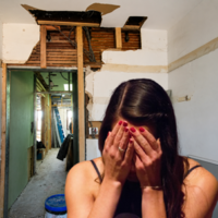 La falta de obreros y materiales aboca al fenómeno de la reforma interminable: "Más te vale tener dinero y otra casa en la que vivir" 