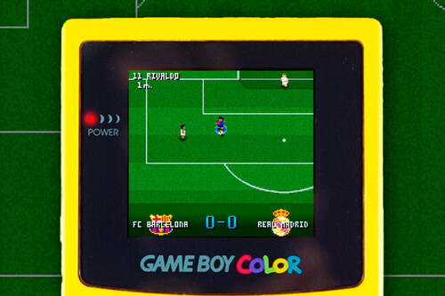 En Sevilla estuvieron a punto de convertir PC Fútbol en un juego portátil de Game Boy Color. Verlo en acción 25 años después sigue sorprendiendo