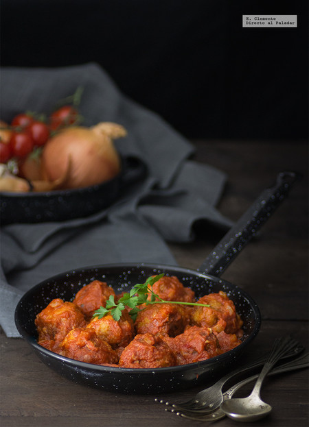 Albóndigas en salsa de tomate