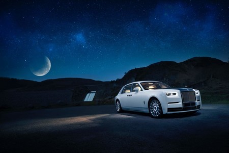 El Rolls-Royce Phantom Tranquillity es un excéntrico sedán de superlujo inspirado en el espacio
