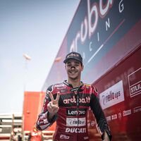 Iker Lecuona, piloto de Ducati en Superbikes, sobre Nicolò Bulega, su compañero de equipo: "Le falta carisma" 