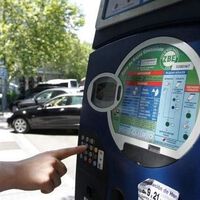 Aparcar el coche en Madrid ya es más caro, otro ejemplo más de cómo se está limitando el uso del coche en las ciudades