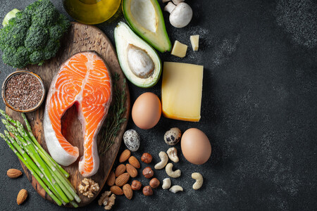 Top 10 de alimentos saludables para incluir en la dieta cetogénica (y un montón de recetas fáciles para prepararlos)