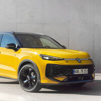 Así es el Volkswagen T-Roc 2026: el hermano menor de Tiguan es el primer híbrido de VW en más de una década