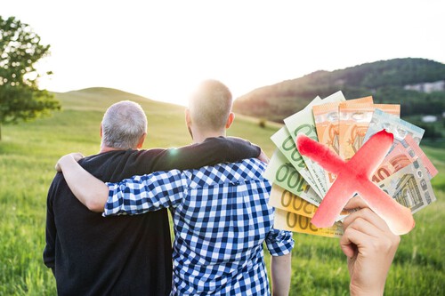 Compartir Cuenta Con Un Hijo Puede Salir Caro Hacienda Vigila Estas Operaciones