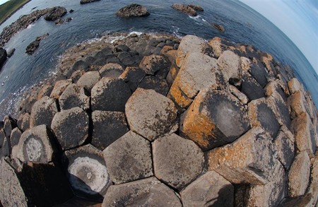 Magma enfríado a 840 grados: así es como se formó la espectacular Calzada del Gigante
