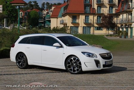 Opel Insignia OPC Unlimited, presentación y prueba en Alemania (parte 1)