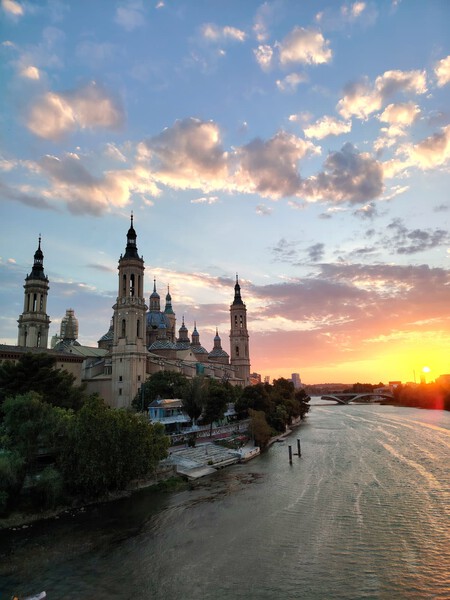 Atardecer a orillas del Ebro en Zaragoza