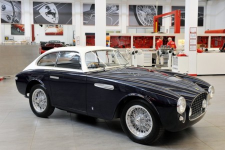 Así ha sido la vida de este Ferrari 225E que ha vuelto a nacer