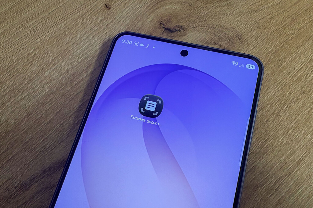 Sólo una cosa puede hacer más útil el escáner de documentos de los Galaxy y es tenerlo más a mano todavía
