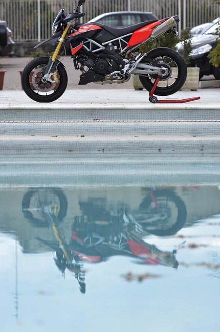 Aprilia Dorsoduro 1200 2012