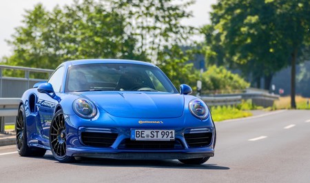 El Porsche 911 más rápido del mundo alcanza los 300 km/h en ¡23.4 segundos!